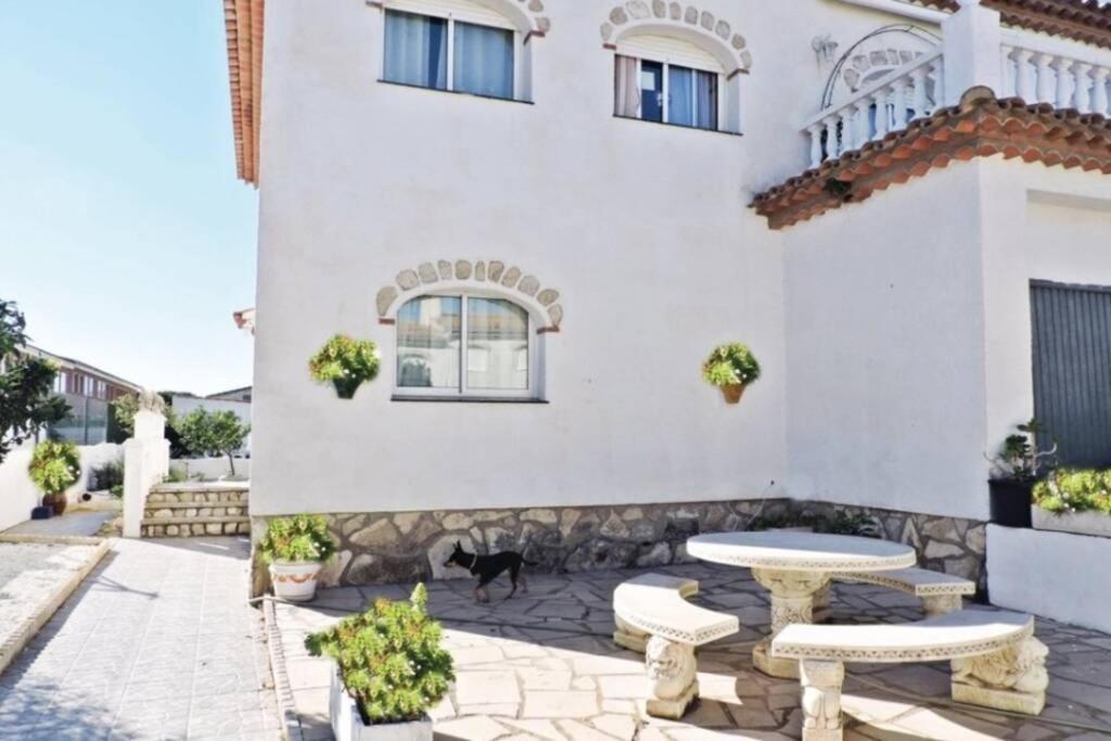 ミアミ・プラトーヤ Preciosa Casa Con Piscina Al Lado De La Playaヴィラ エクステリア 写真